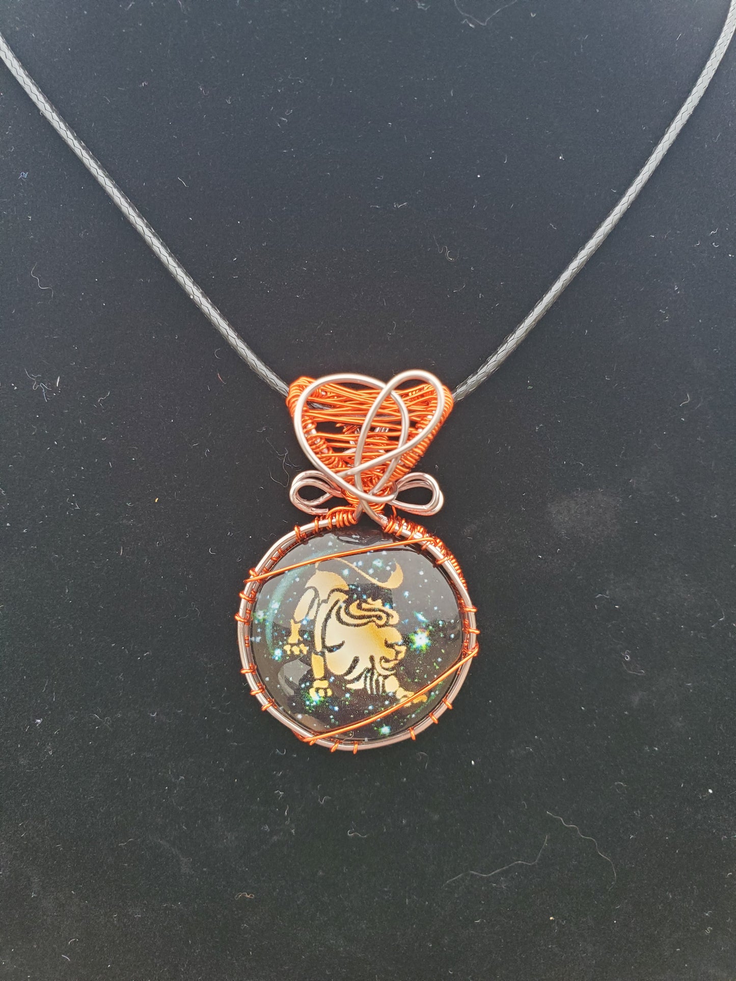 Leo Glass Pendant