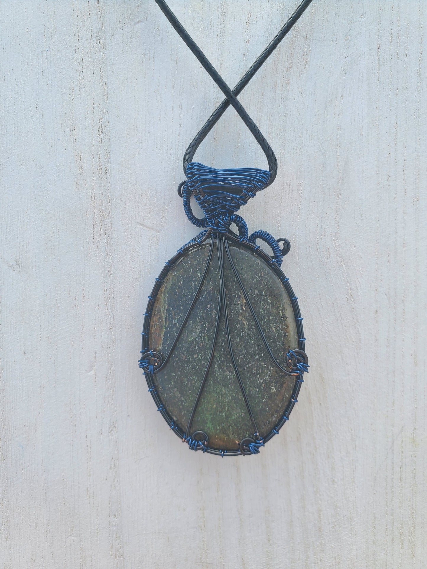 Zodiac Constellation Pendant - Leo