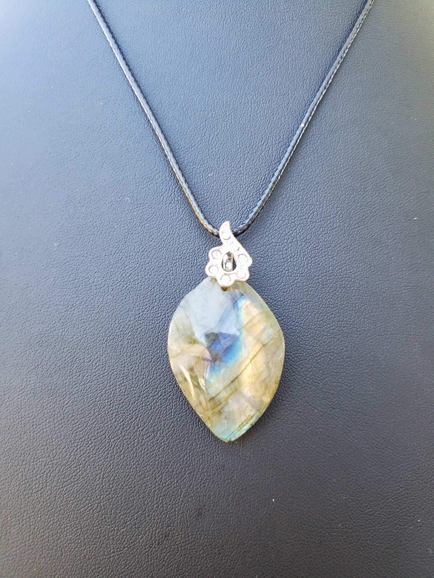 Labradorite Pendant