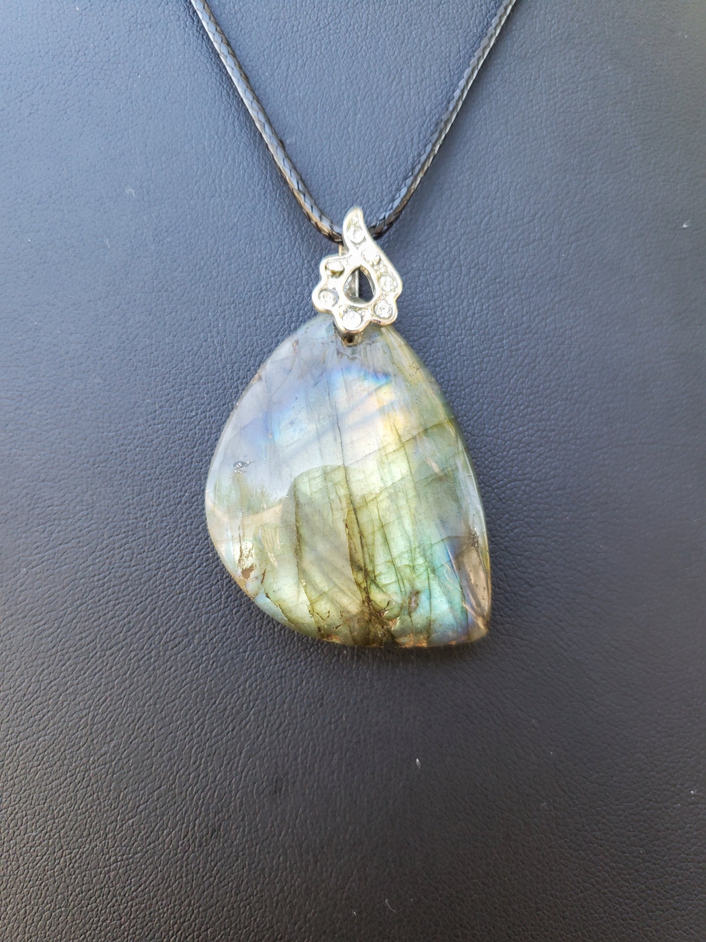 Labradorite Pendant