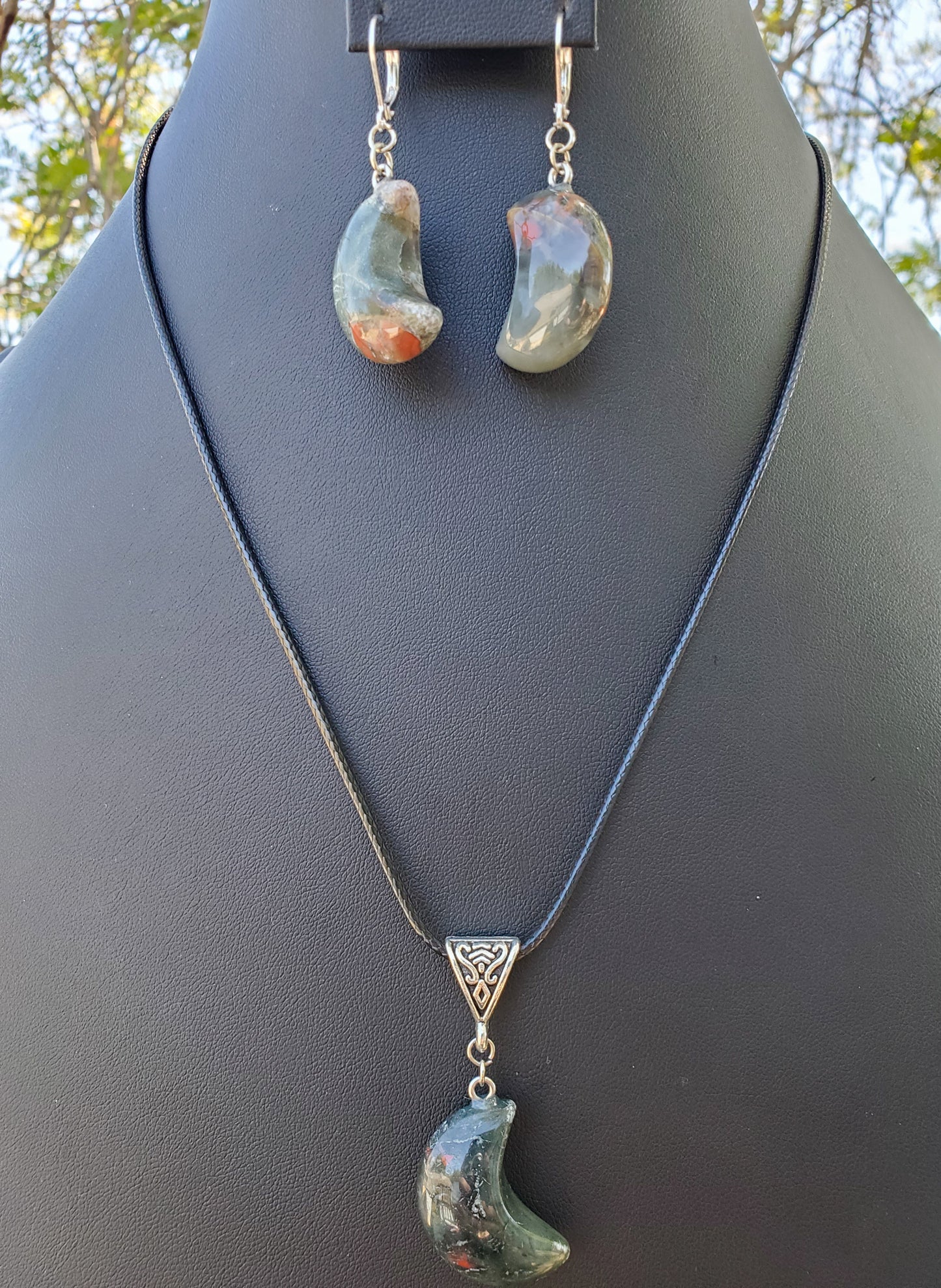 Bloodstone Moon Set
