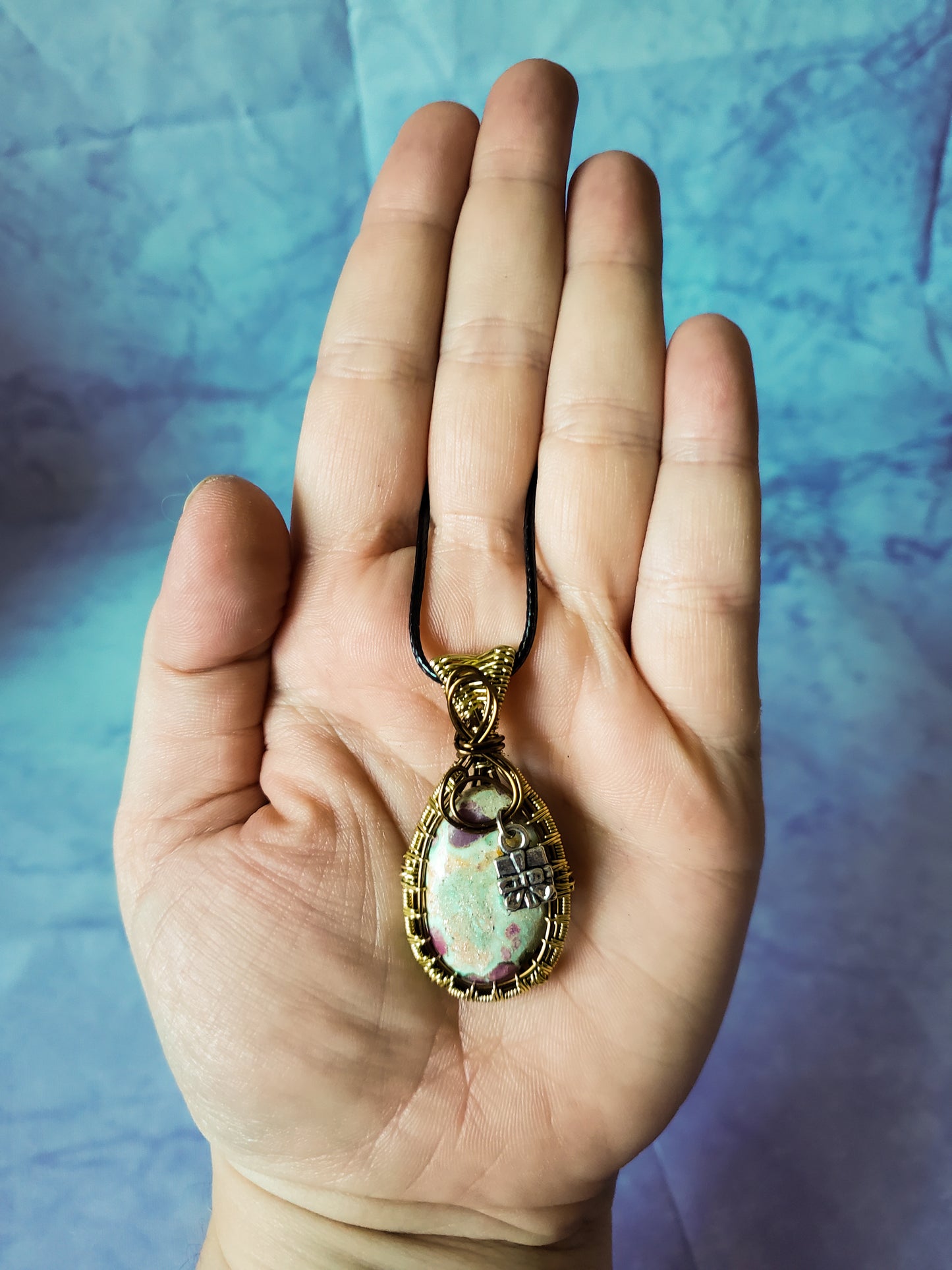 Presents All Aligned