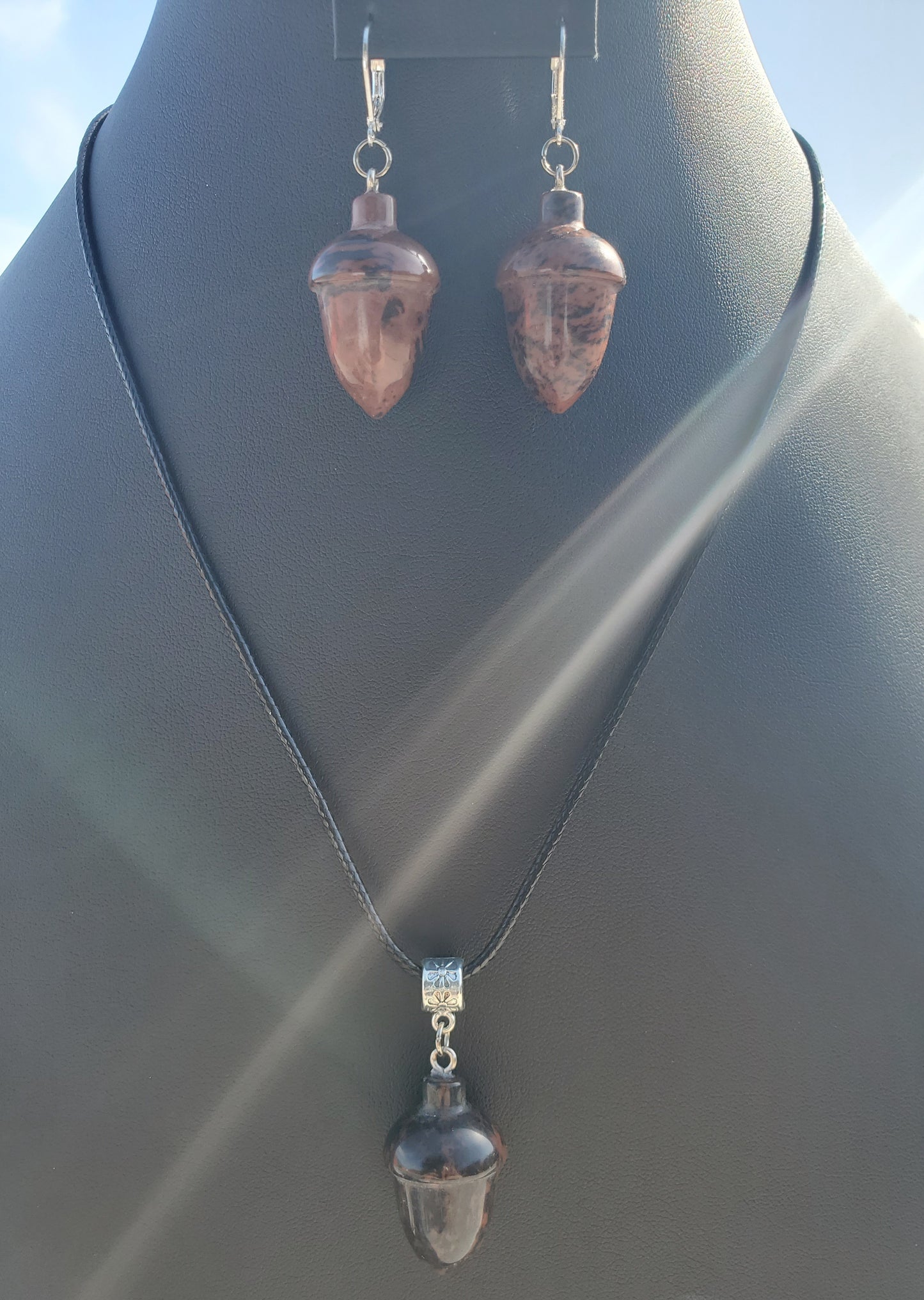 Mahogany Obsidian Acorn Set