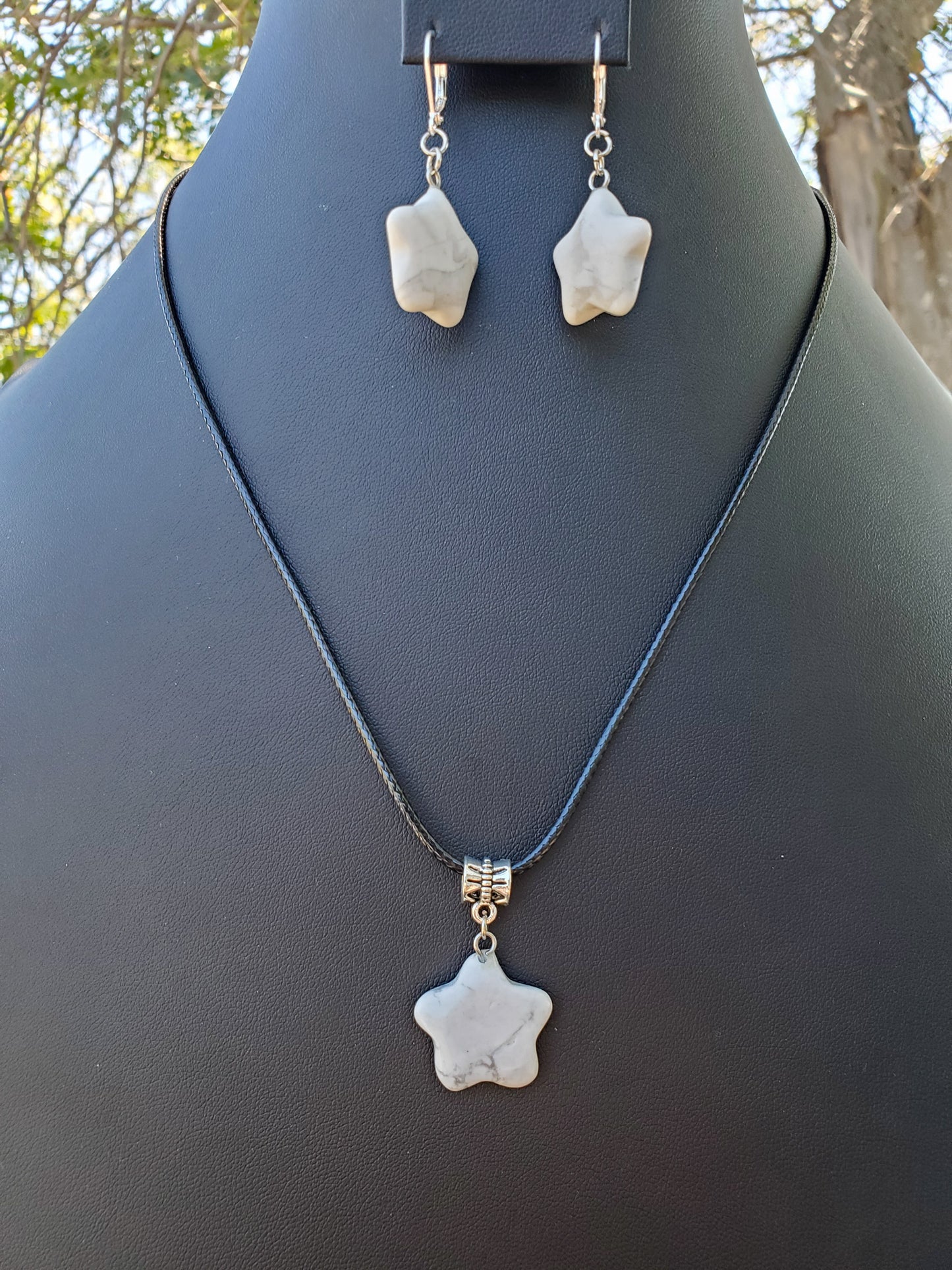 Howlite Mini Star Set