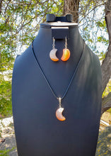 Load image into Gallery viewer, Carnelian with Crystals Moon Set
