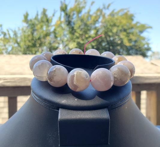 17mm Flower Agate Bracelet