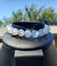 Load image into Gallery viewer, 10mm High Quality Moonstone Bracelet

